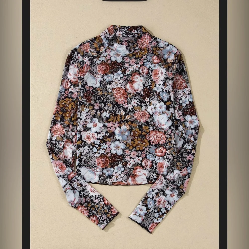 Floral Long Sleeve Mesh Top size Small 🌸 - Picture 3 of 6